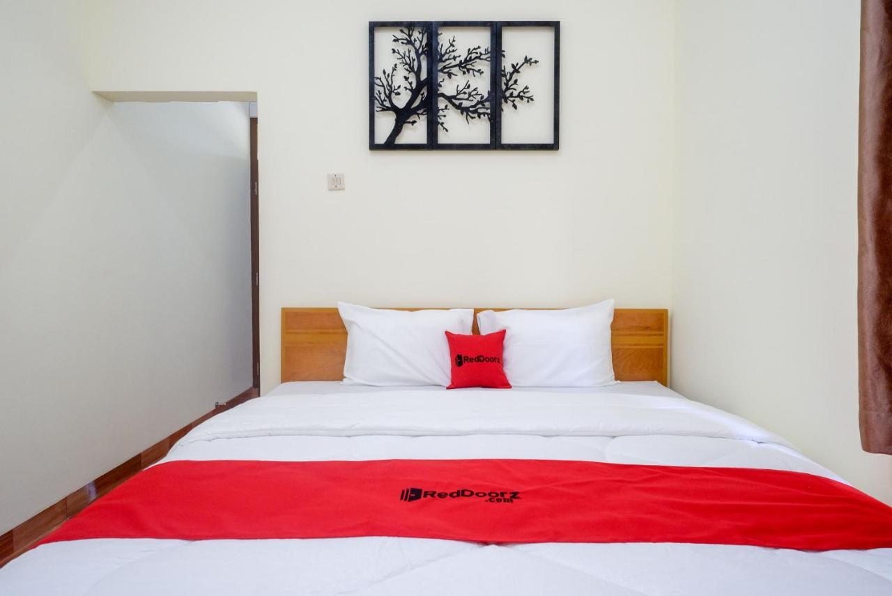 Reddoorz Near Rita Supermall Purwokerto 2 Exterior photo